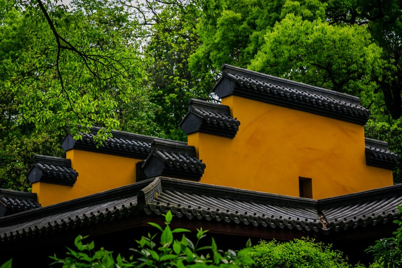 点击大图看下一张：浙江杭州灵隐寺寺庙建筑风景图片