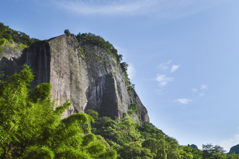 点击大图看下一张：福建武夷山自然风景图片