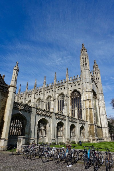 点击大图看下一张：英国剑桥大学建筑风景图片