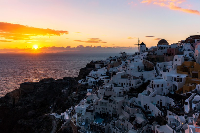 点击大图看下一张：希腊城市风景图片