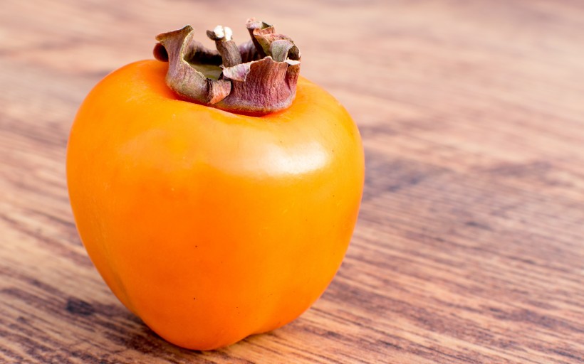 点击大图看下一张：香甜的柿子图片