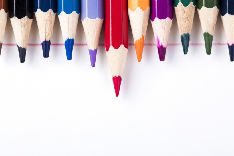 点击大图看下一张：漂亮的彩色铅笔图片