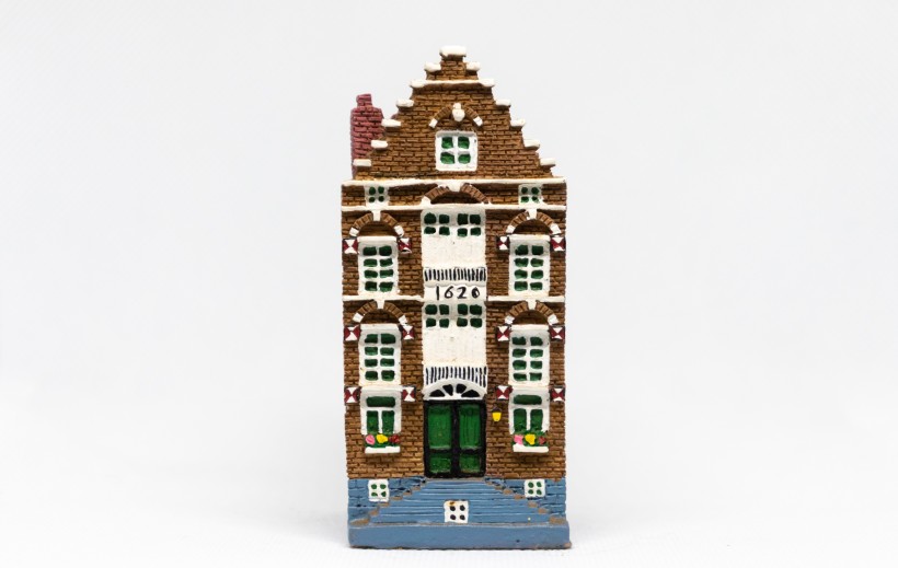 点击大图看下一张：迷你房屋模型图片