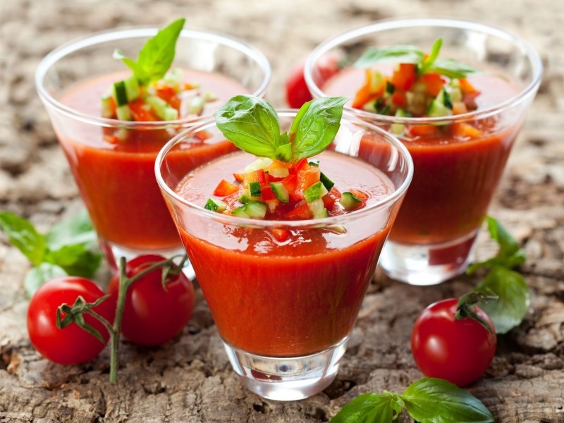 点击大图看下一张：富含营养的番茄图片
