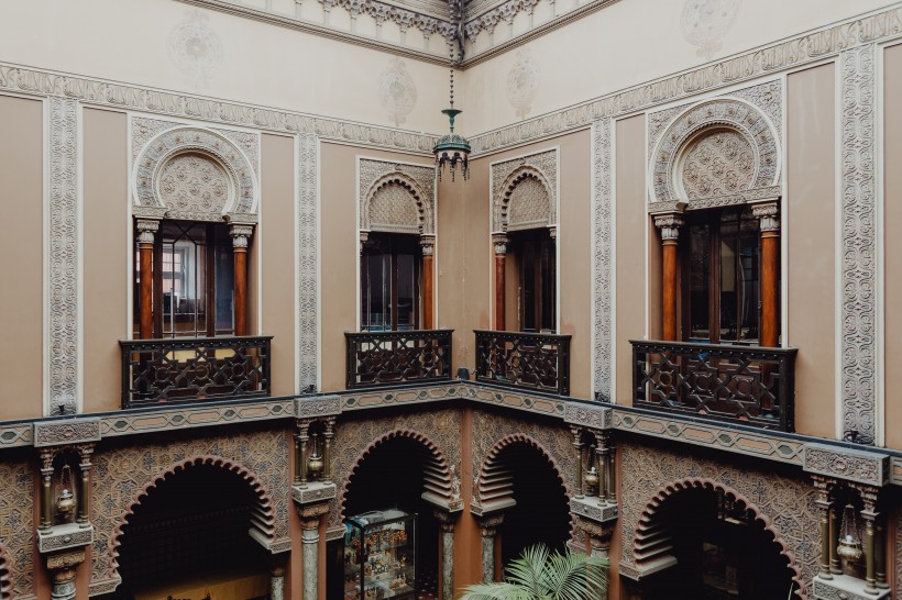 点击大图看下一张：葡萄牙里斯本的古典装饰风格图片