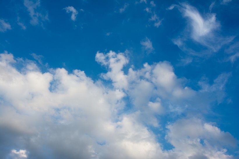 点击大图看下一张：蓝天白云美丽风景图片