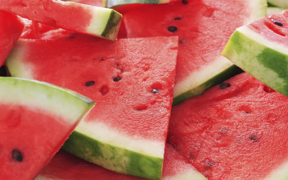 点击大图看下一张：夏日解暑水果西瓜精美壁纸