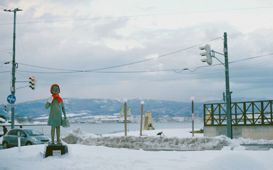点击大图看下一张：日本北海道雪景精美壁纸