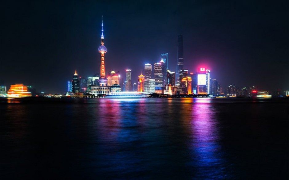 点击大图看下一张：上海唯美城市夜景高清壁纸