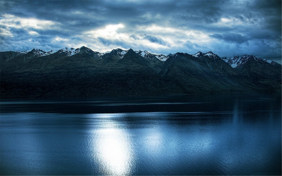 点击大图看下一张：新西兰唯美秀丽高清风景桌面壁纸