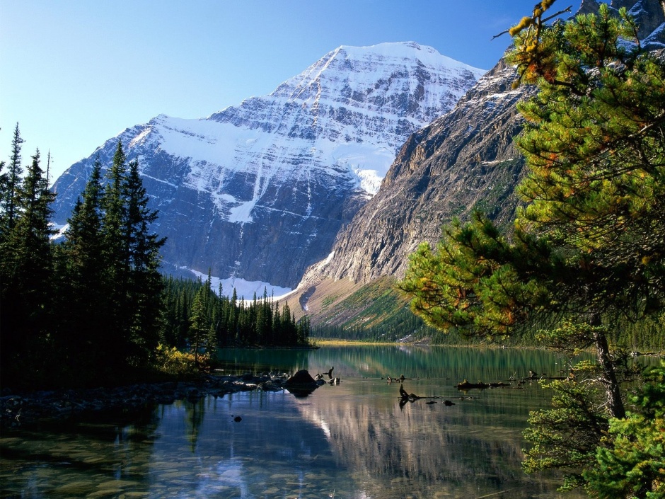 点击大图看下一张：经典山水风景电脑桌面壁纸