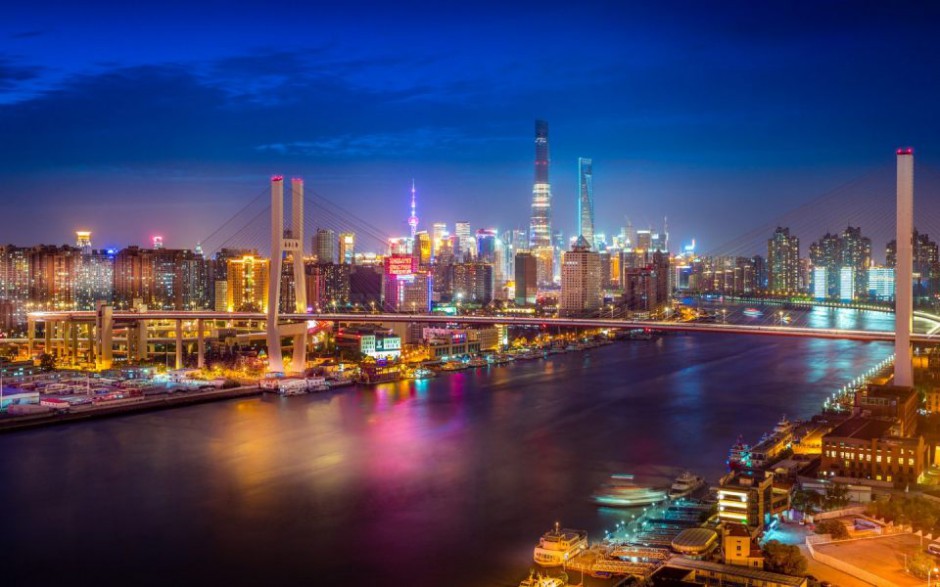 点击大图看下一张：上海唯美城市夜景高清壁纸