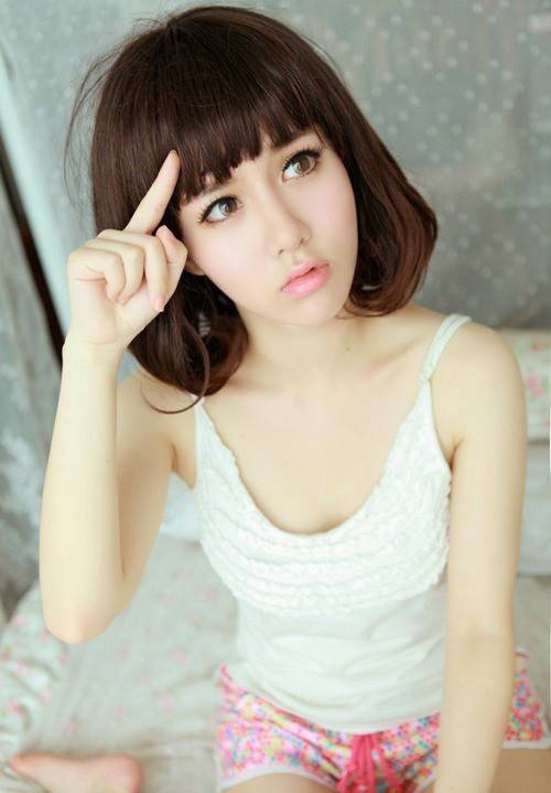 点击大图看下一张:妖娆性感唯美个性女生图片