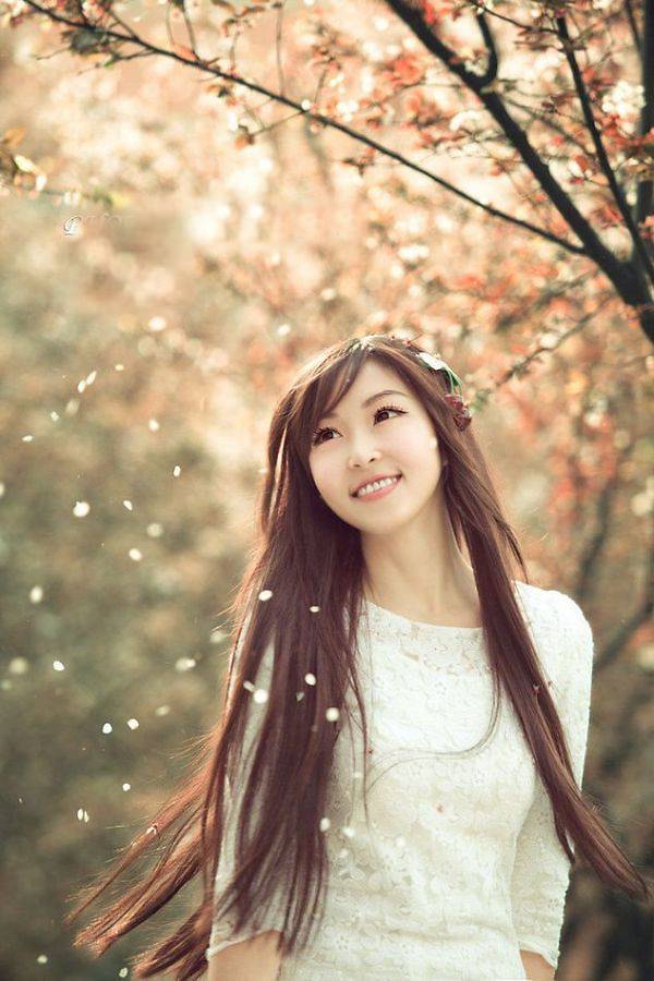 点击大图看下一张：日本清纯气质温婉女生图片