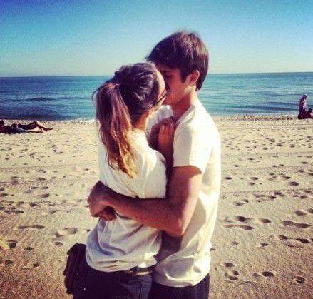 点击大图看下一张:情侣接吻图片2016大图片大全