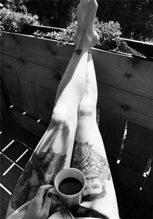 点击大图看下一张：黑白欧美女生大腿纹身图案欣赏