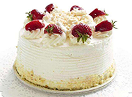 简约圆形的草莓奶油蛋糕图片