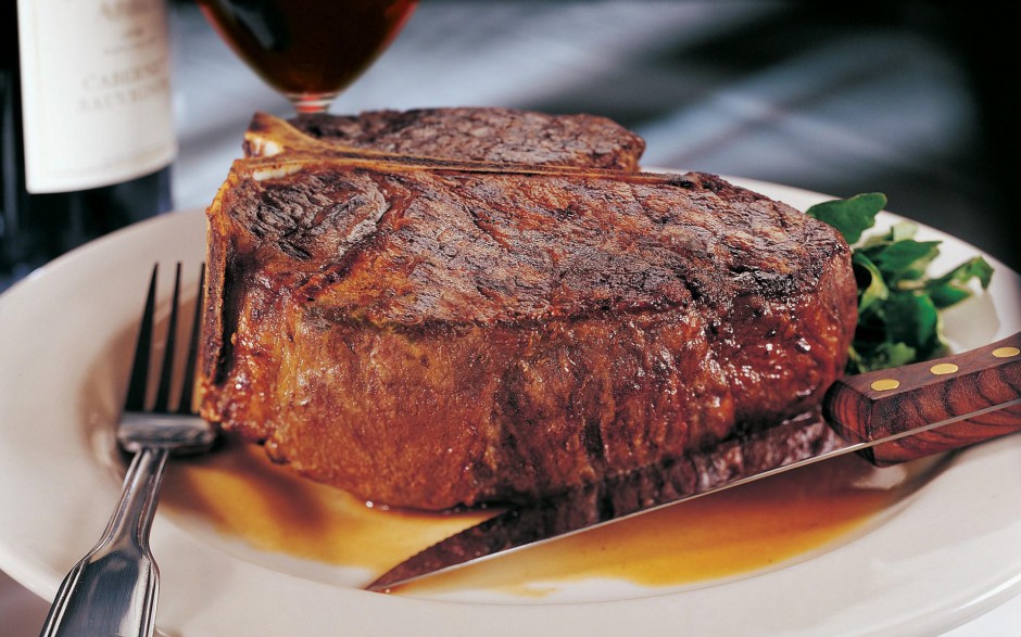 点击大图看下一张：铁板牛排图片西餐经典美食推荐