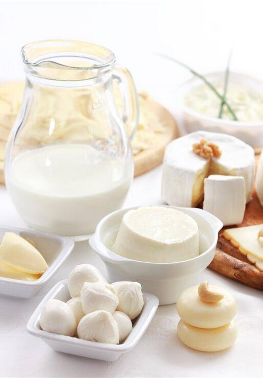 点击大图看下一张：自制简单的牛奶甜点图片