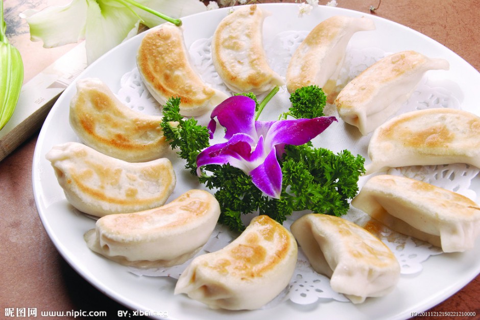 点击大图看下一张：手工饺子图片香味诱人