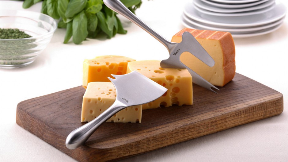 点击大图看下一张：法国奶酪图片浓郁香甜