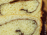 松软美味的可可大理石面包