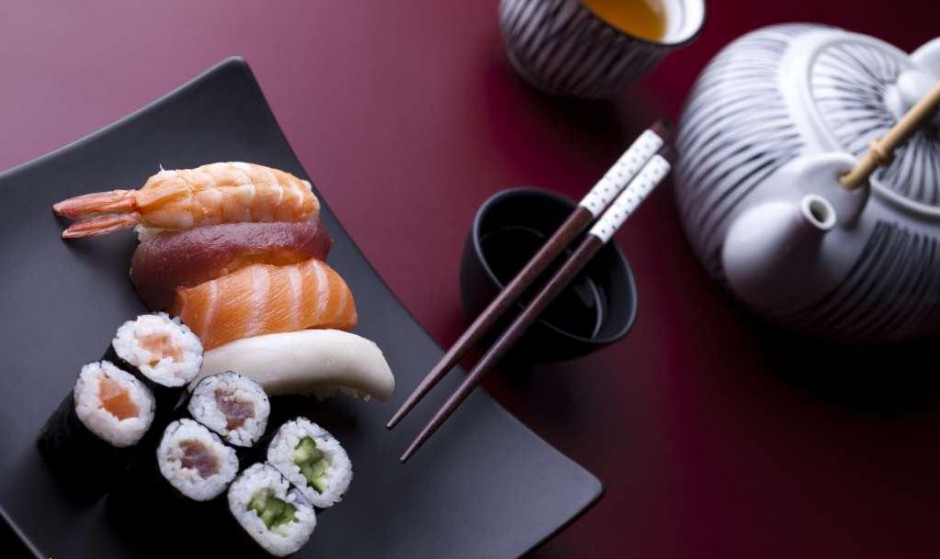 点击大图看下一张：精致的日本美食寿司图片