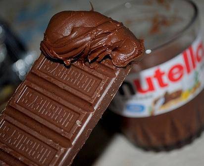 点击大图看下一张：巧克力甜点图片找回童年滋味