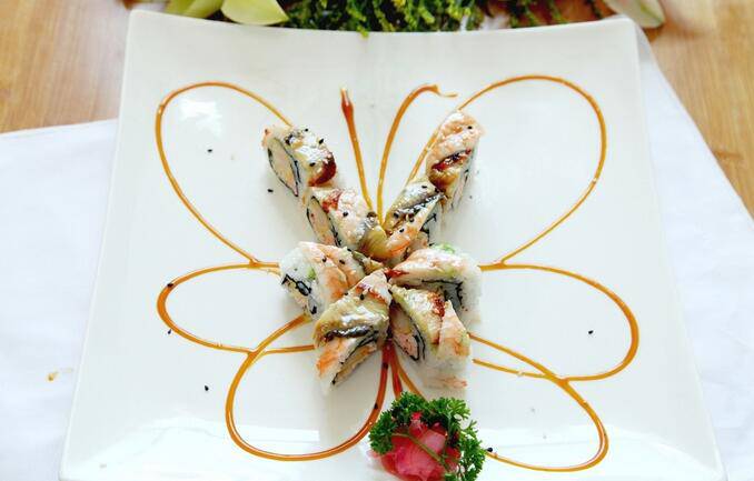 点击大图看下一张：超好吃的蝴蝶卷寿司图片