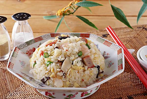 点击大图看下一张：美味诱人的主食米饭图片