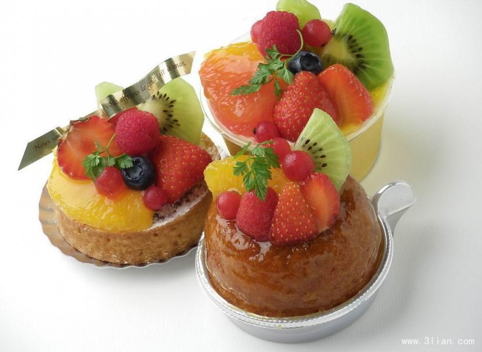 点击大图看下一张：美味可口的水果蛋糕精美图片