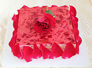 漂亮的红玫瑰蛋糕图片