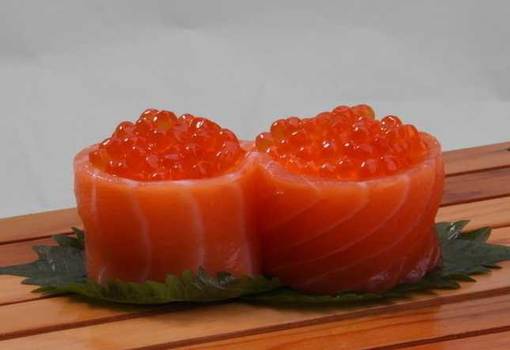 点击大图看下一张：日本海鲜寿司图片美味诱人