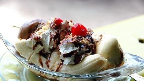 点击大图看下一张：香蕉船冰淇淋图片 美食夏季冷饮香蕉船冰淇淋摄影