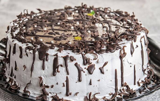 点击大图看下一张：自制巧克力奶油蛋糕图片