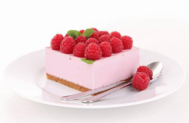 点击大图看下一张：美味树莓水果芝士蛋糕图片