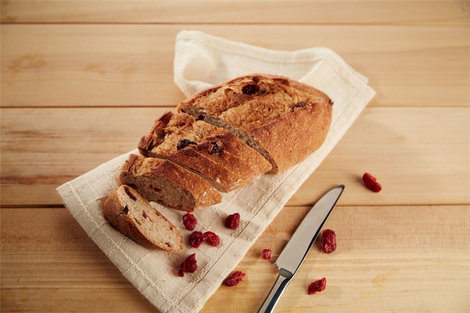 点击大图看下一张：面包中的硬汉法式面包图片