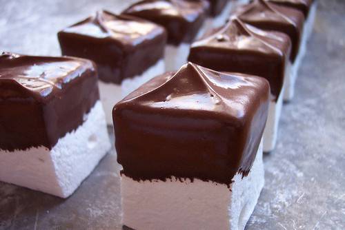 点击大图看下一张：美味巧克力图片甜蜜可口