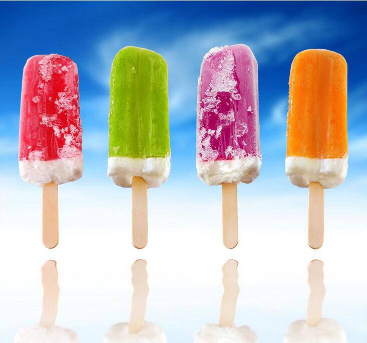 点击大图看下一张：夏天冰淇淋图片凉爽可口