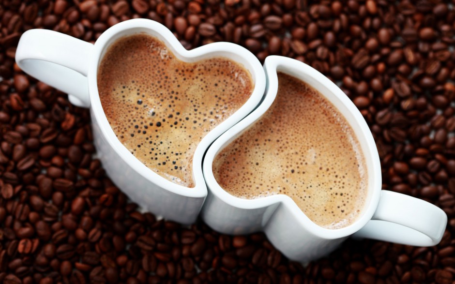 点击大图看下一张：浓醇甜蜜的花式情侣咖啡图片素材