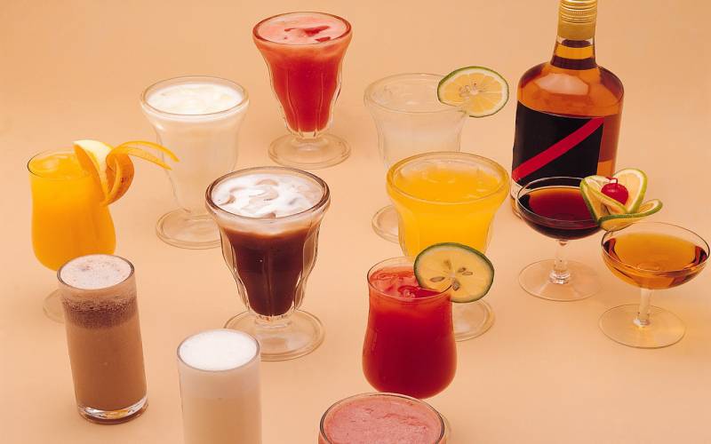 点击大图看下一张：精美果汁饮料高清饮品图片