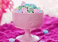 情人节美味的七彩糖果图片