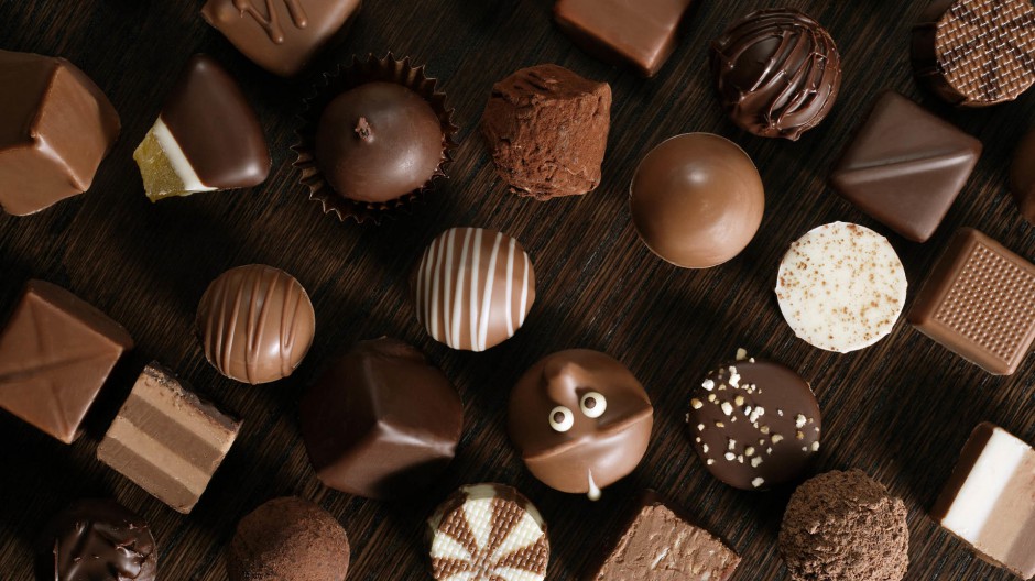 点击大图看下一张：巧克力甜点图片美味浓醇壁纸