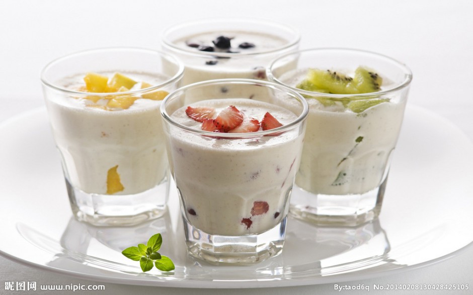 点击大图看下一张：水果奶昔图片健康的美味营养