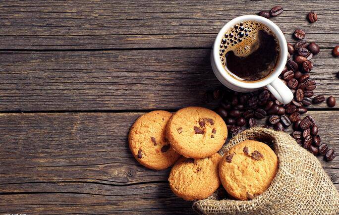 点击大图看下一张：高清的咖啡与饼干图片素材