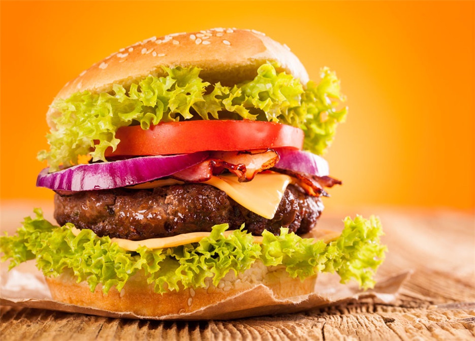 点击大图看下一张：超大双层牛肉汉堡图片欣赏