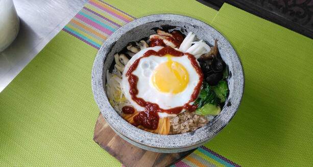 点击大图看下一张：韩国米饭料理味道美味爽口