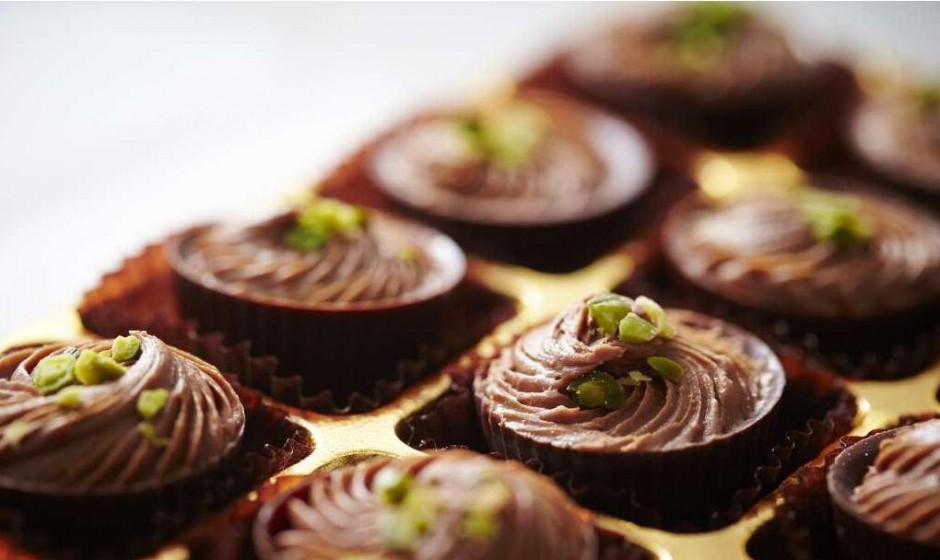 点击大图看下一张：味甜可口的巧克力高清图片