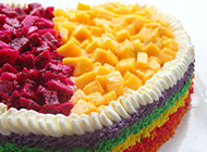 漂亮的彩虹水果蛋糕图片