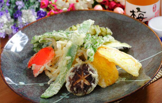 点击大图看下一张：日本特色小吃蔬菜天妇罗图片